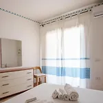 Apartment Sunny House *