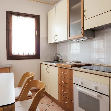 Sunny House Апартаменти Ольбія