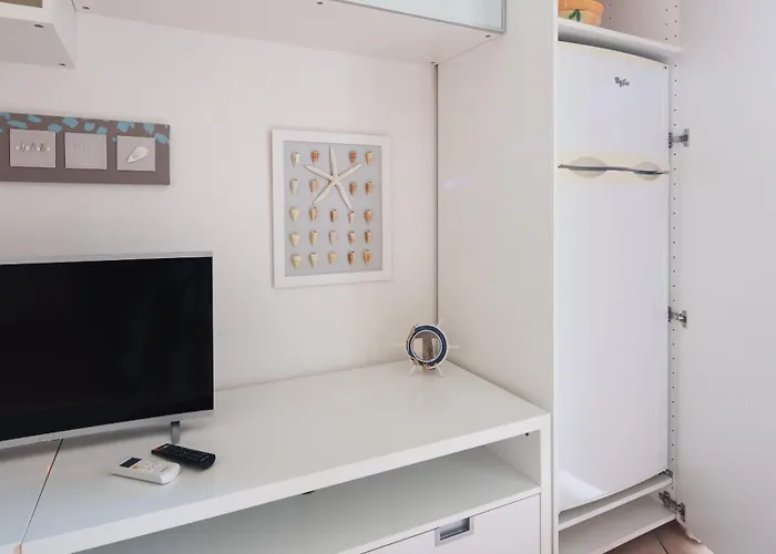 Sunny House Apartment *