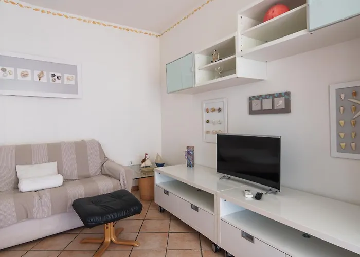 Sunny House Ольбия